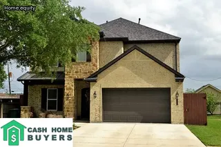 do i sell my house before buying a new one